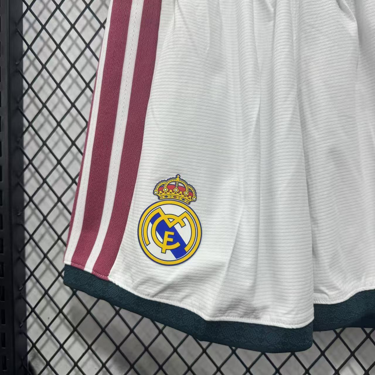 26-27 Real Madrid Home Shorts 5A Quality - 图片 3