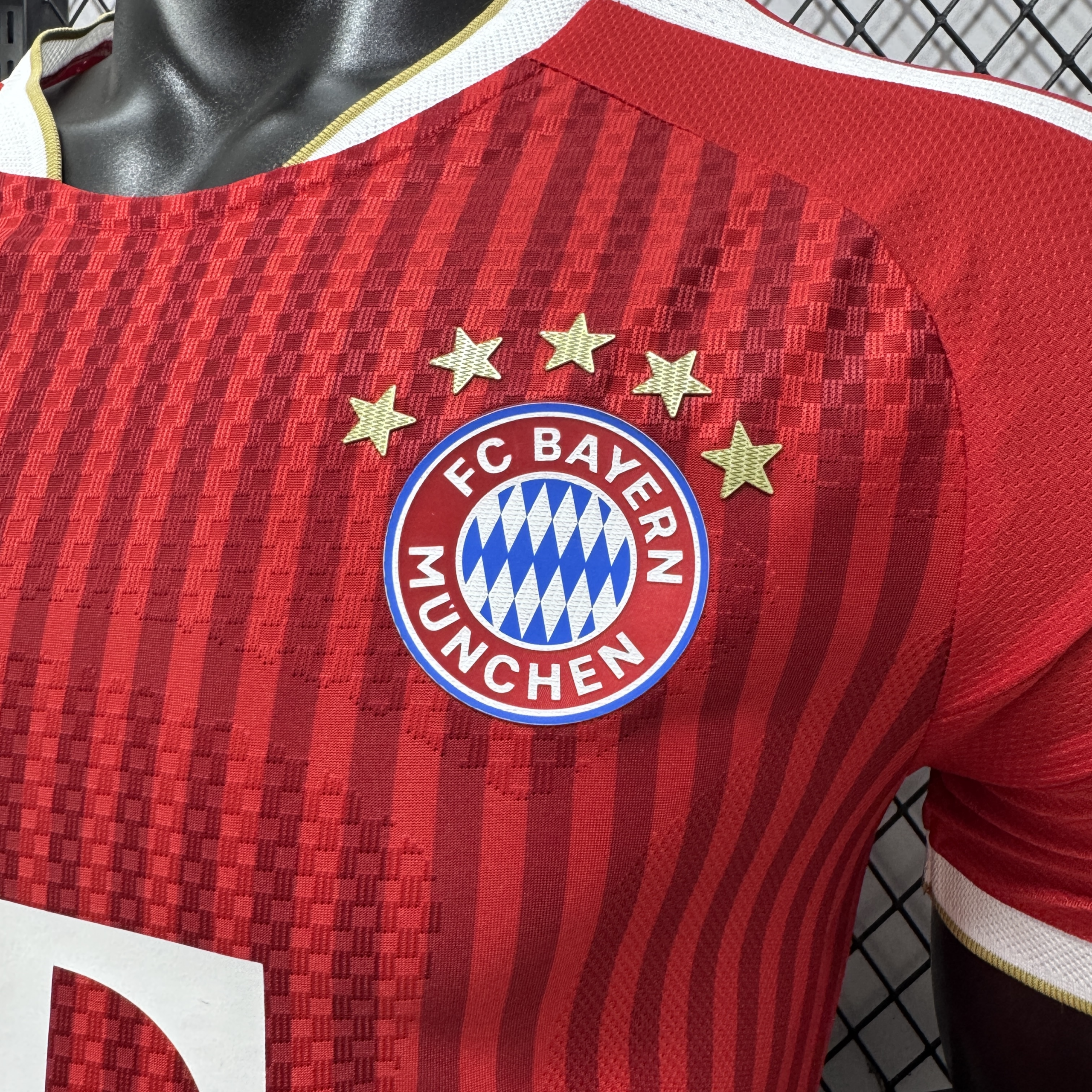 26-27 Bayern Munich Home Jersey 5A Quality - 图片 5