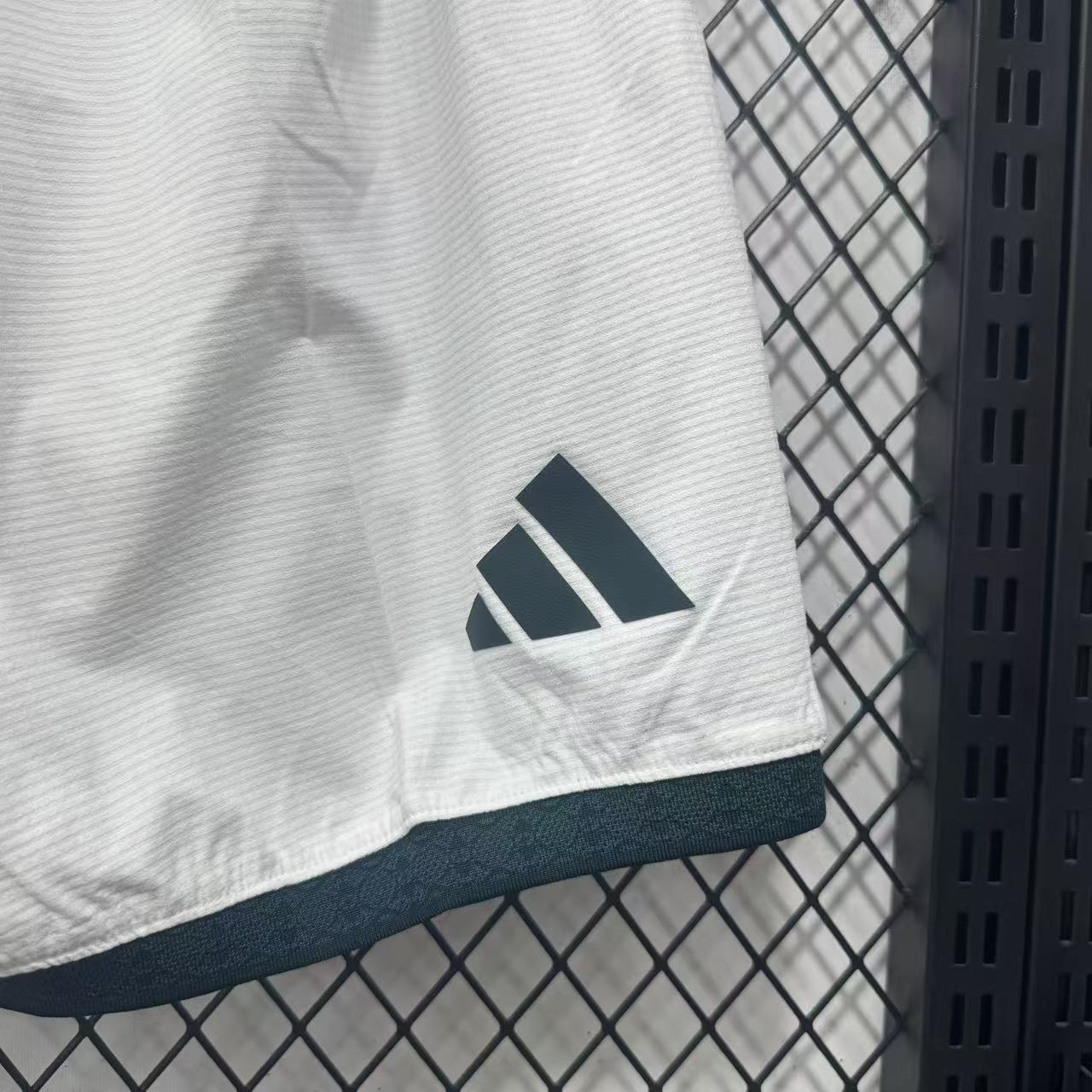 26-27 Real Madrid Home Shorts 5A Quality - 图片 4