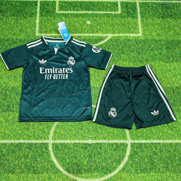 Real Madrid 2026 Kids Away Shirt